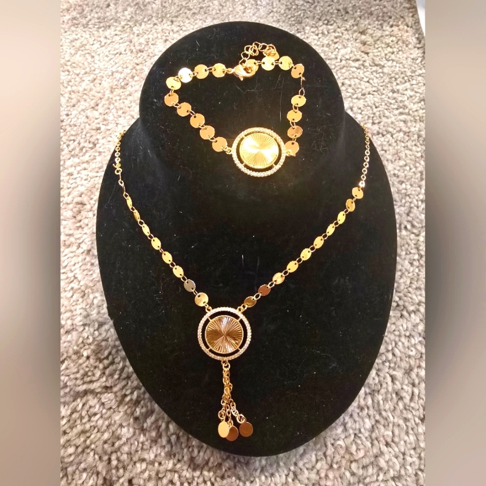 21kgp Dubai Jewelry -Elegant Gold Necklace And Bracelet Set